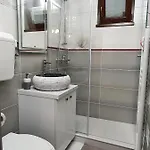 Artment! A New And Stylish For - Free Parking Брашов