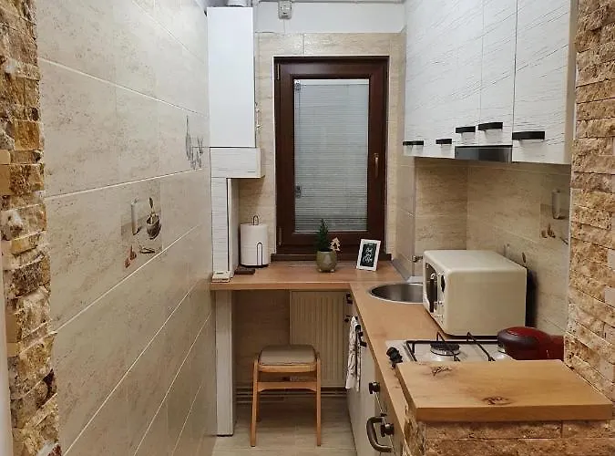 Apartment Artment! A New And Stylish For - Free Parking