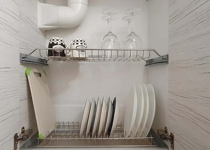 Artment! A New And Stylish For - Free Parking *