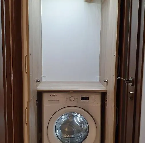 Artment! A New And Stylish For - Free Parking Apartment