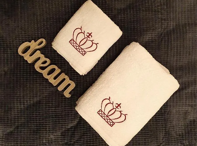 Artment! A New And Stylish For - Free Parking *